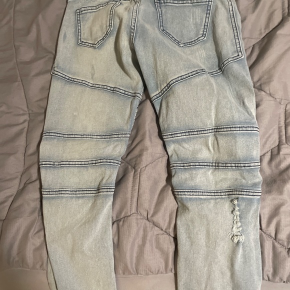 ripped jean - Picture 2 of 2